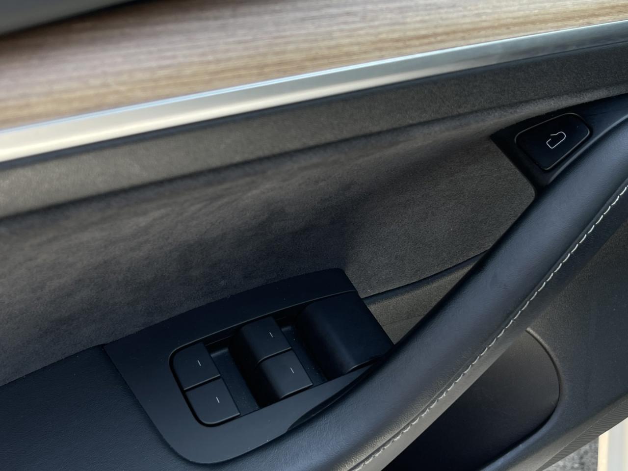 2021 Tesla Model 3 SR Plus / Pano Roof / Leather / Blind Spot Cameras Photo