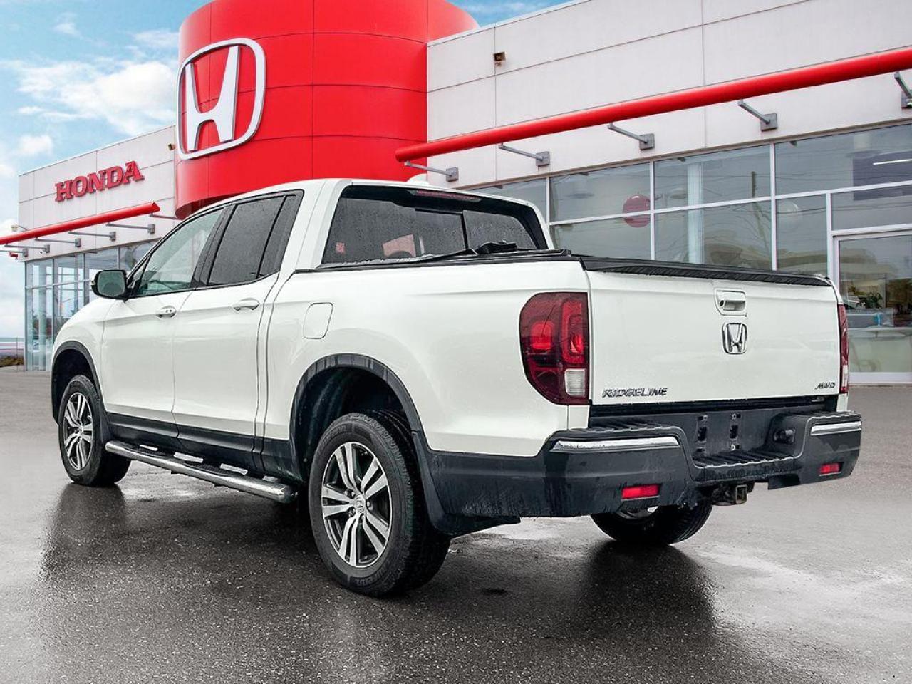 2017 Honda Ridgeline SPORT Photo