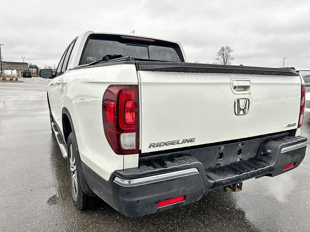 2017 Honda Ridgeline SPORT Photo