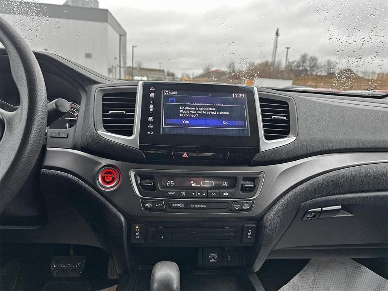 2017 Honda Ridgeline SPORT Photo