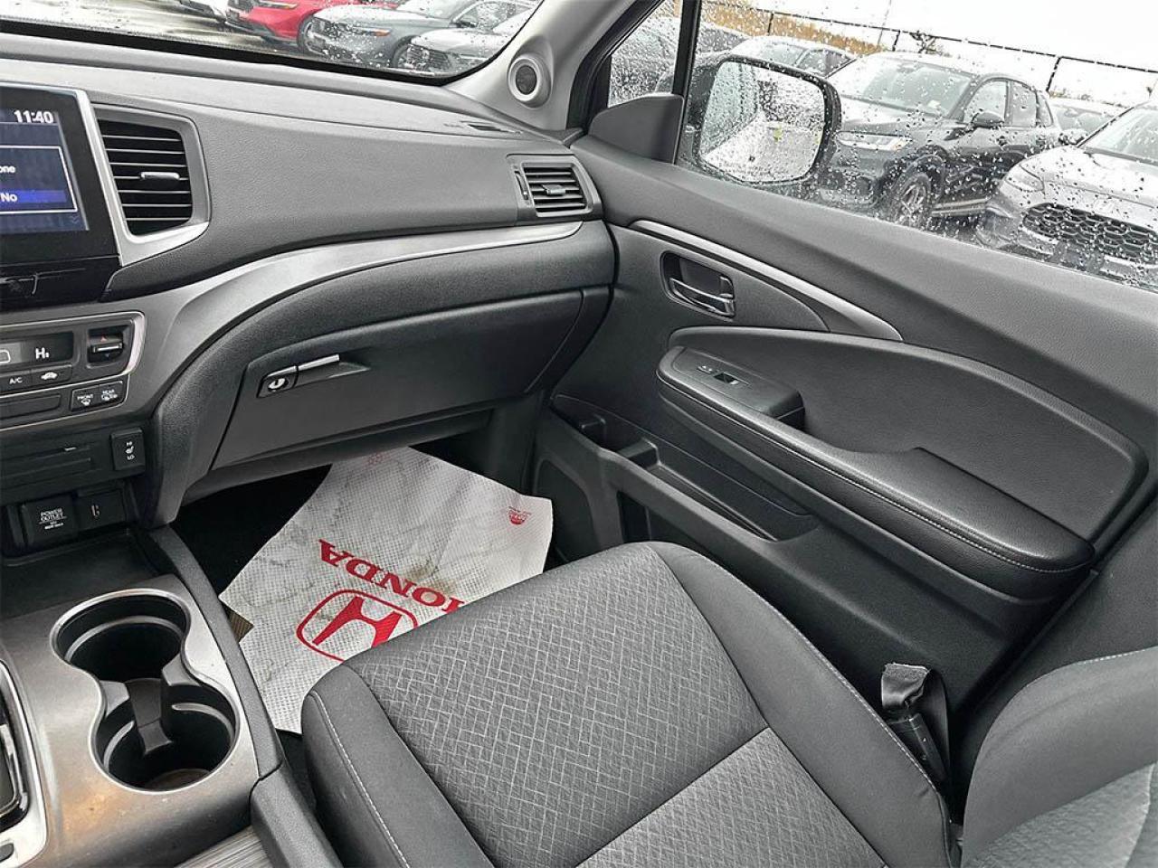 2017 Honda Ridgeline SPORT Photo