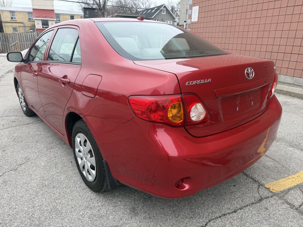 2009 Toyota Corolla 4dr Sdn Auto CE/ 133336 KMS !!! COMES CERTIFIED Photo