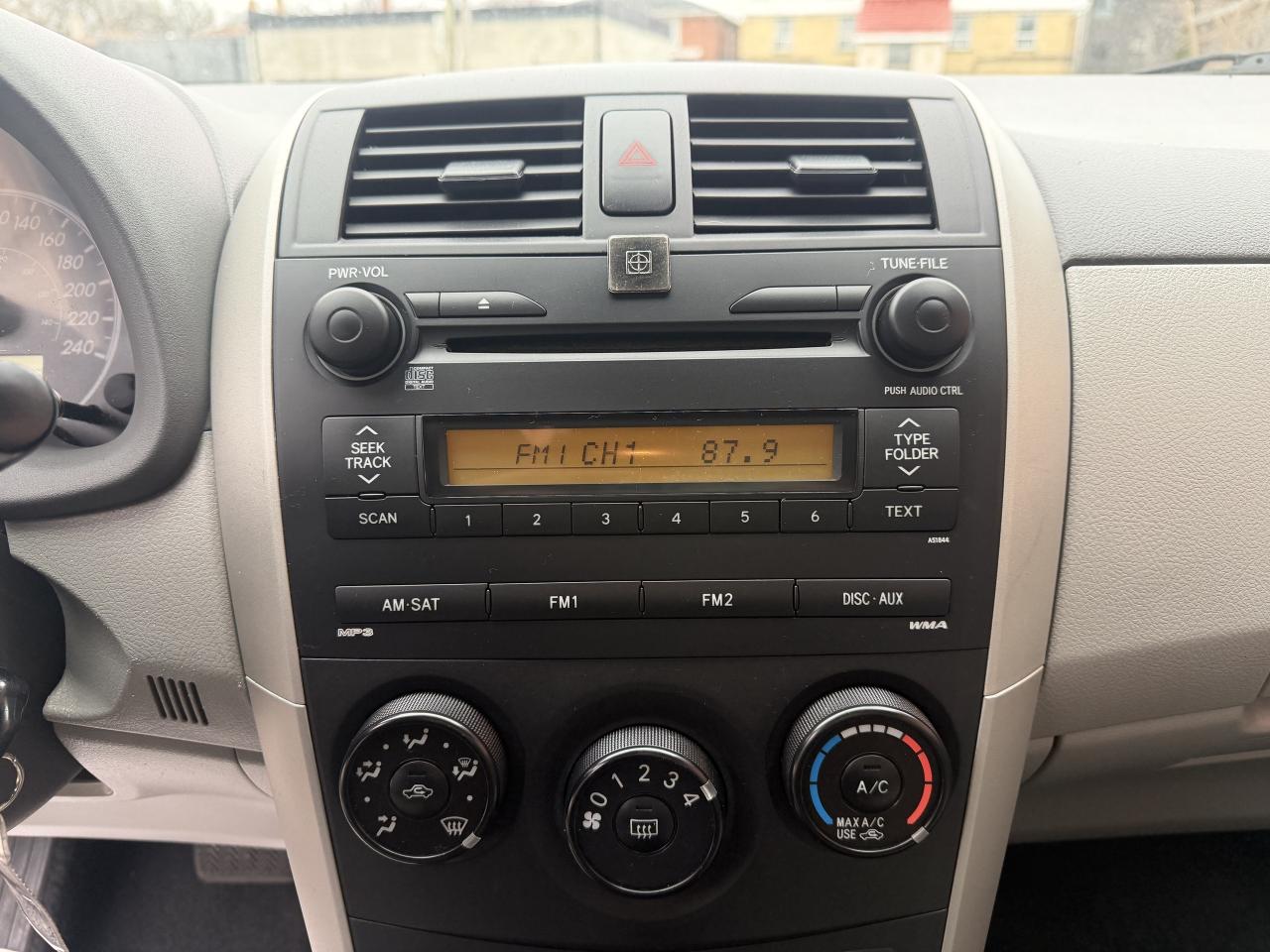 2009 Toyota Corolla 4dr Sdn Auto CE/ 133336 KMS !!! COMES CERTIFIED Photo