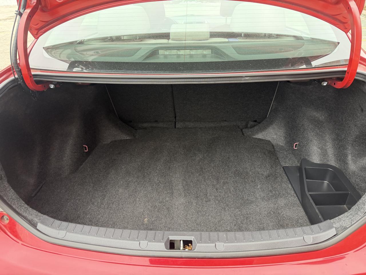 2009 Toyota Corolla 4dr Sdn Auto CE/ 133336 KMS !!! COMES CERTIFIED Photo