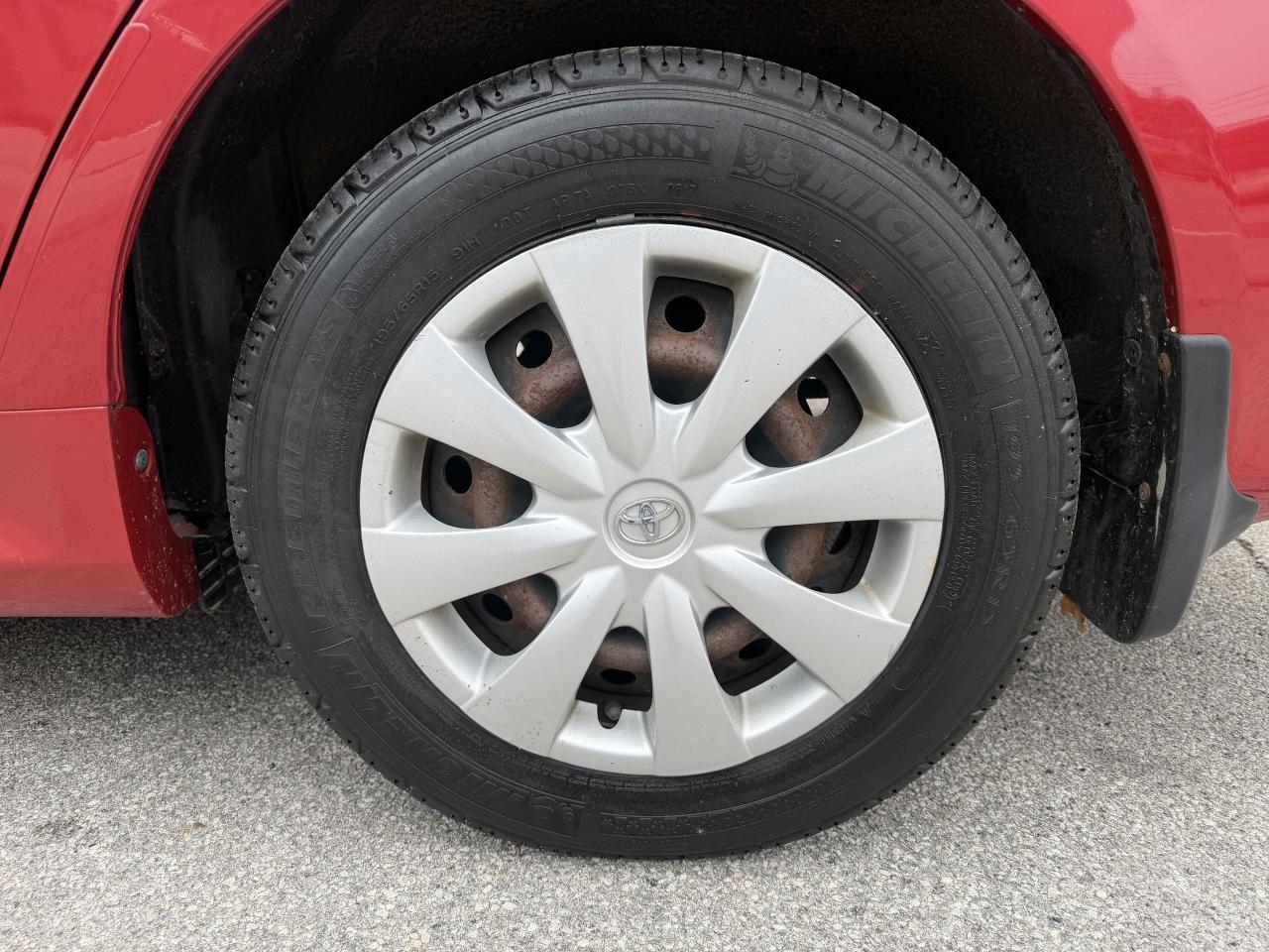 2009 Toyota Corolla 4dr Sdn Auto CE/ 133336 KMS !!! COMES CERTIFIED Photo