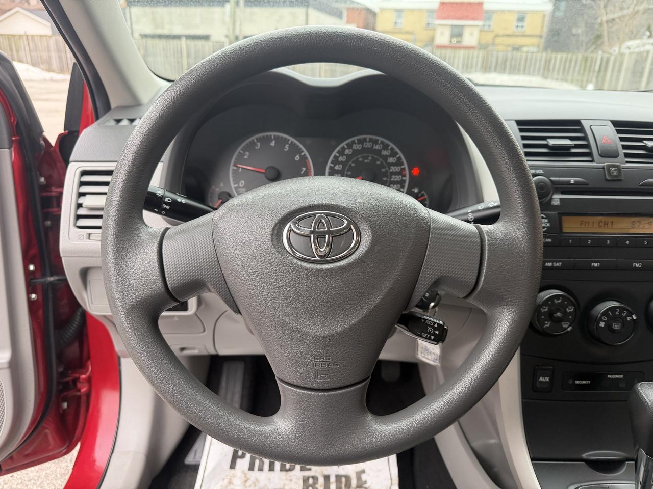 2009 Toyota Corolla 4dr Sdn Auto CE/ 133336 KMS !!! COMES CERTIFIED Photo