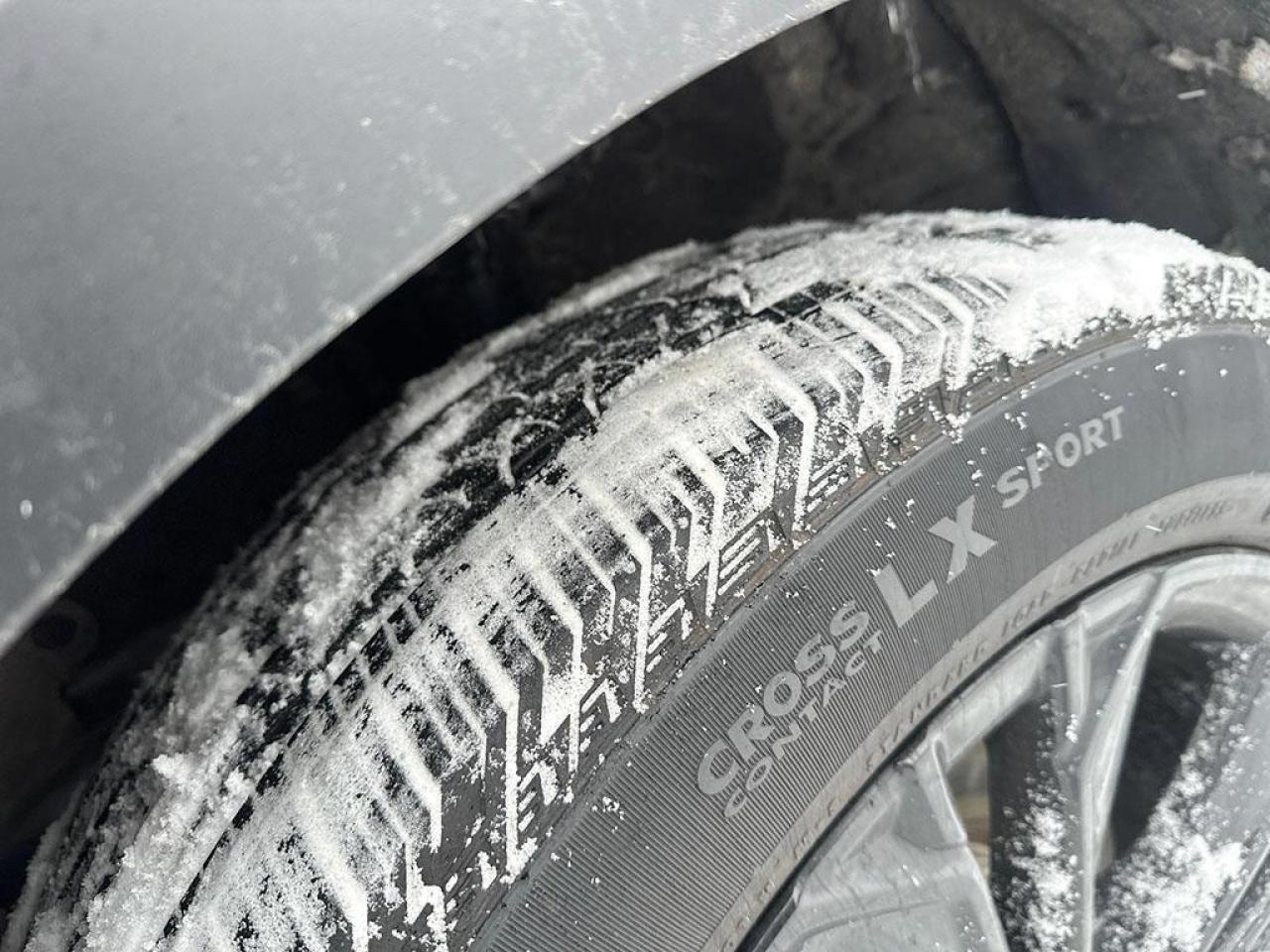 2024 Honda CR-V Hybrid Touring Photo