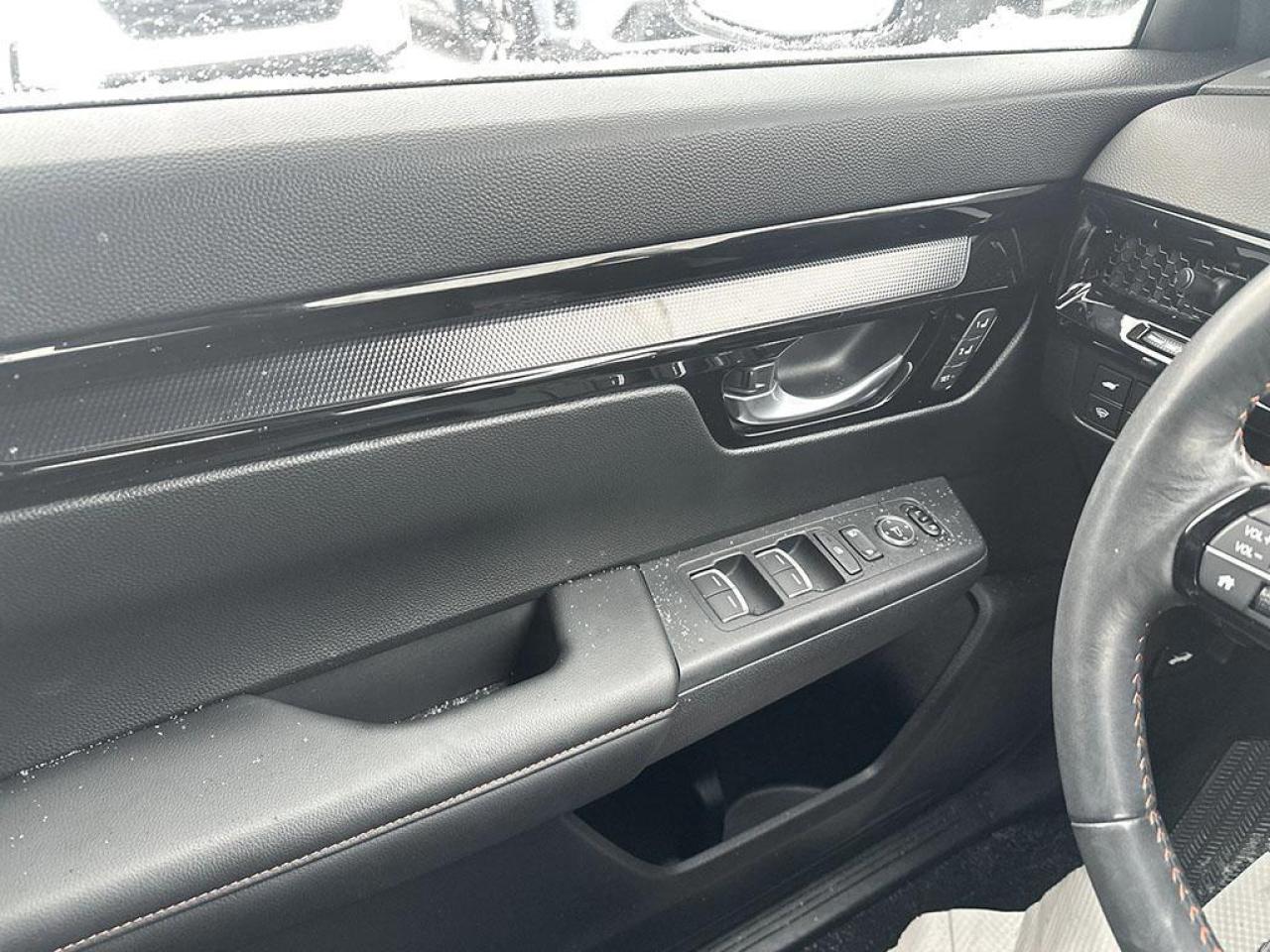 2024 Honda CR-V Hybrid Touring Photo