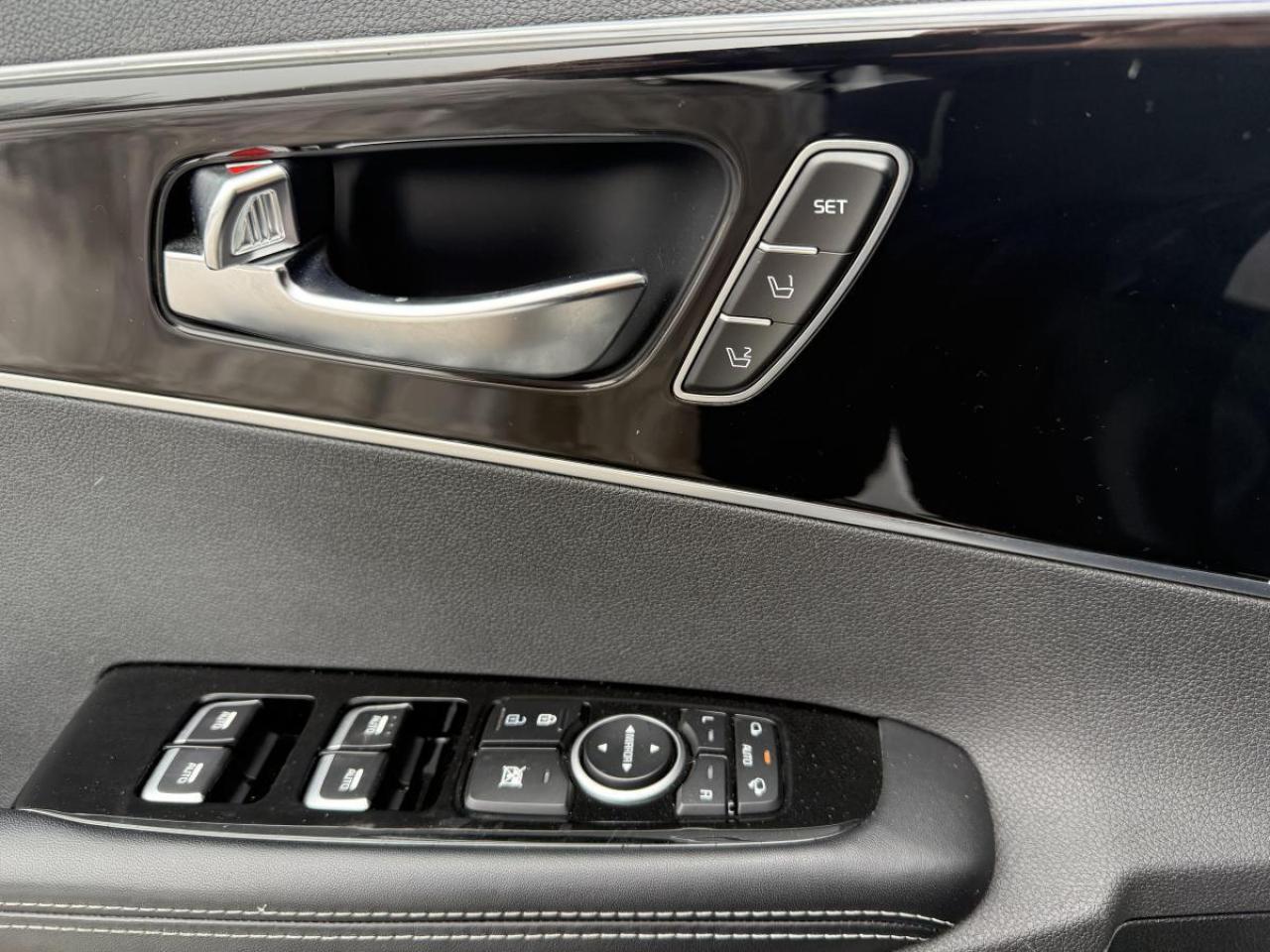 2019 Kia Sorento SXL Limited AWD w/Black Nappa Photo