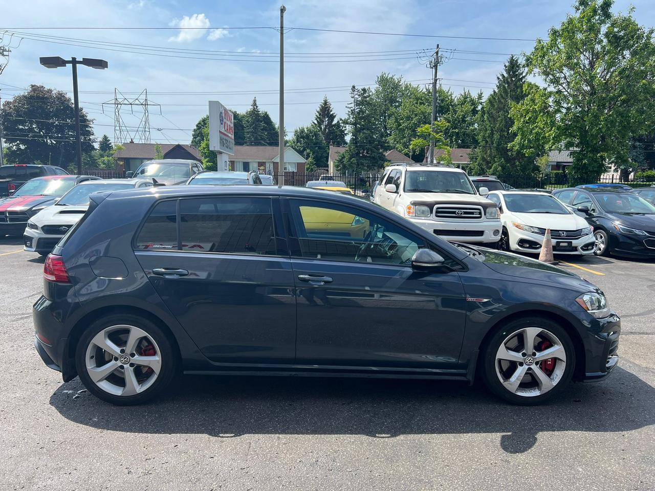 2018 Volkswagen Golf GTI Autobahn 5-door 1 YR POWERTRAIN WARRANTY INCLUDED Photo