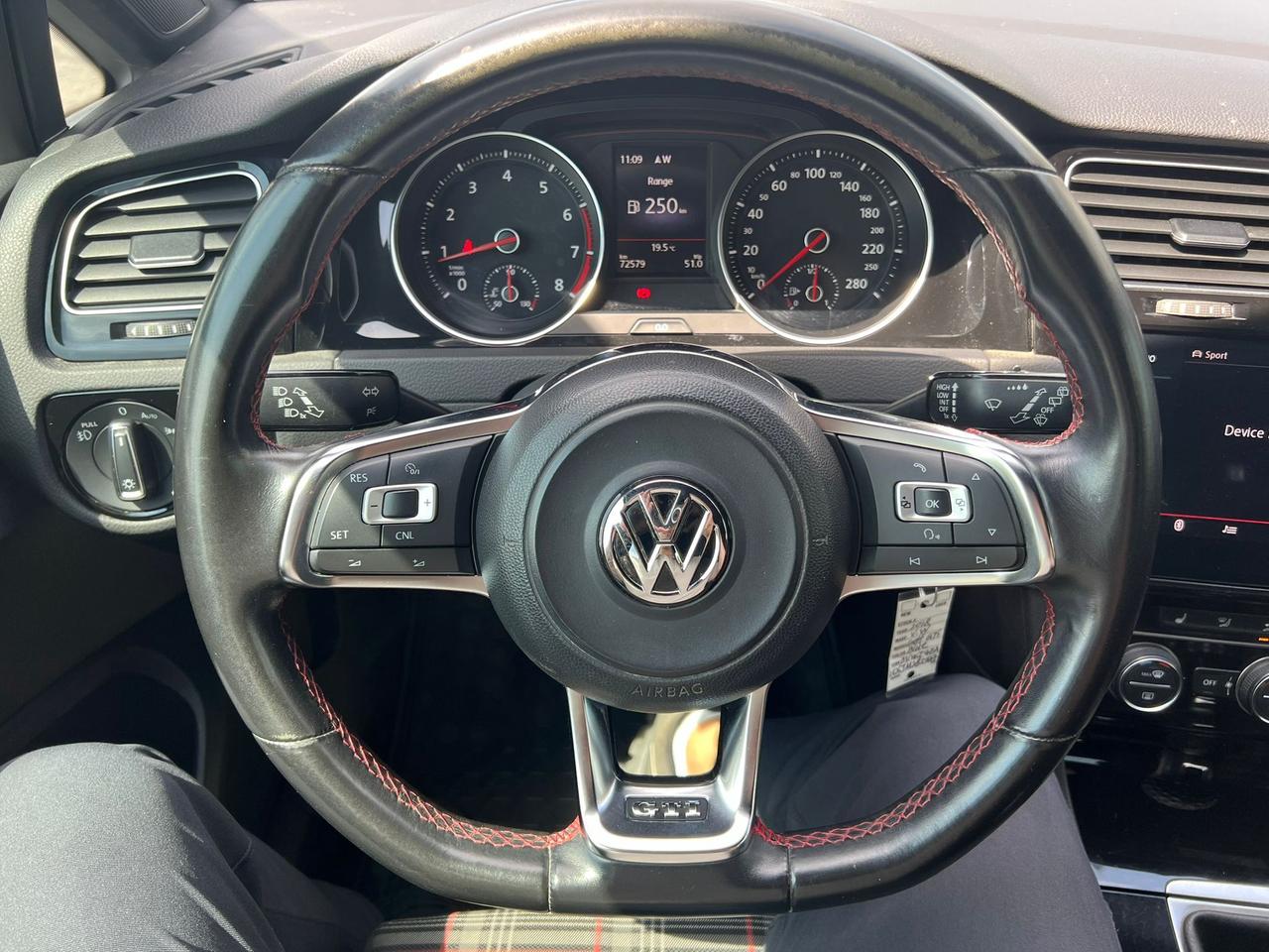 2018 Volkswagen Golf GTI Autobahn 5-door 1 YR POWERTRAIN WARRANTY INCLUDED Photo