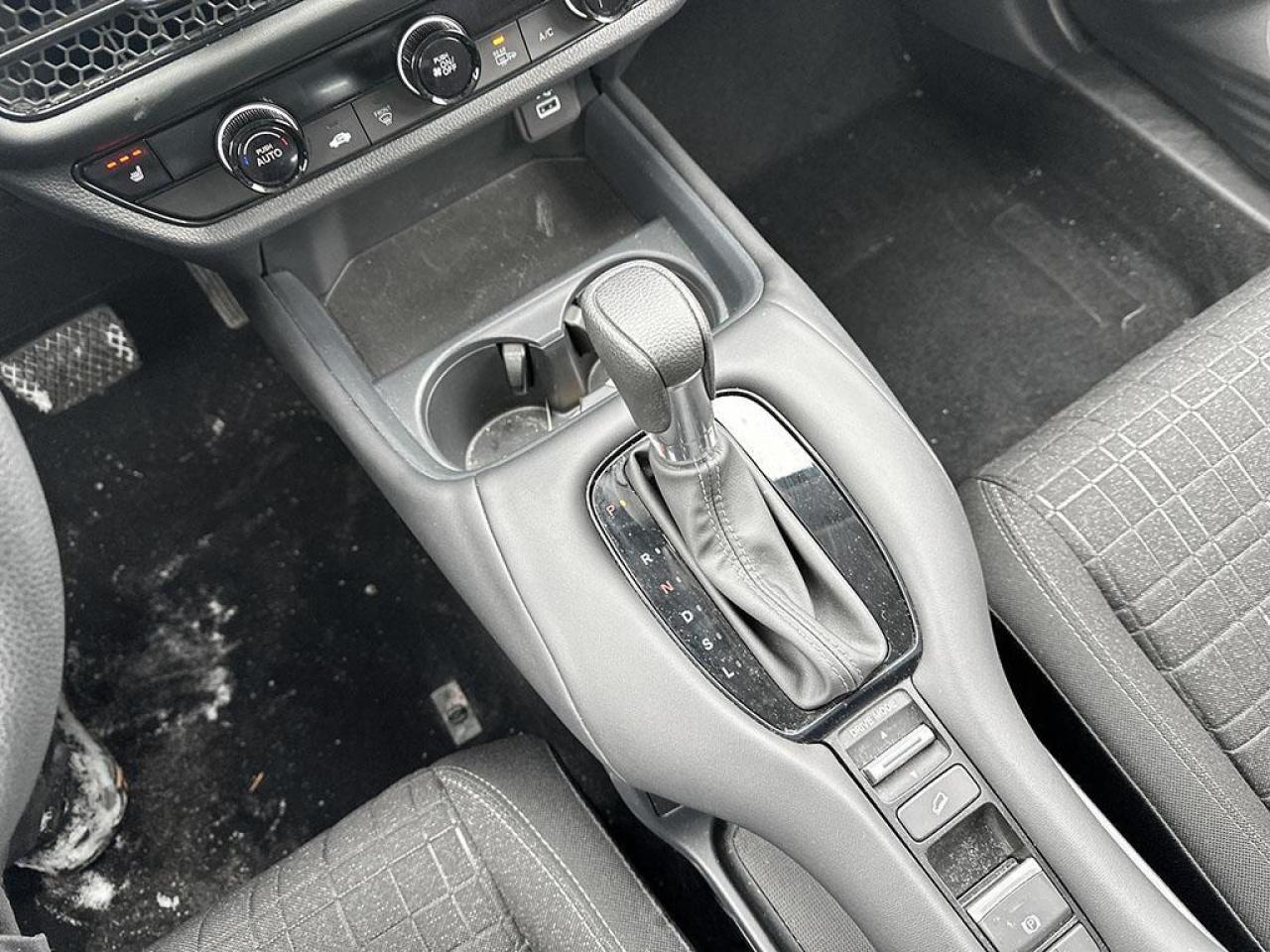 2025 Honda HR-V LX Photo