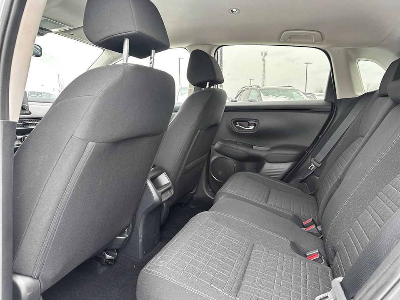 2025 Honda HR-V LX Photo