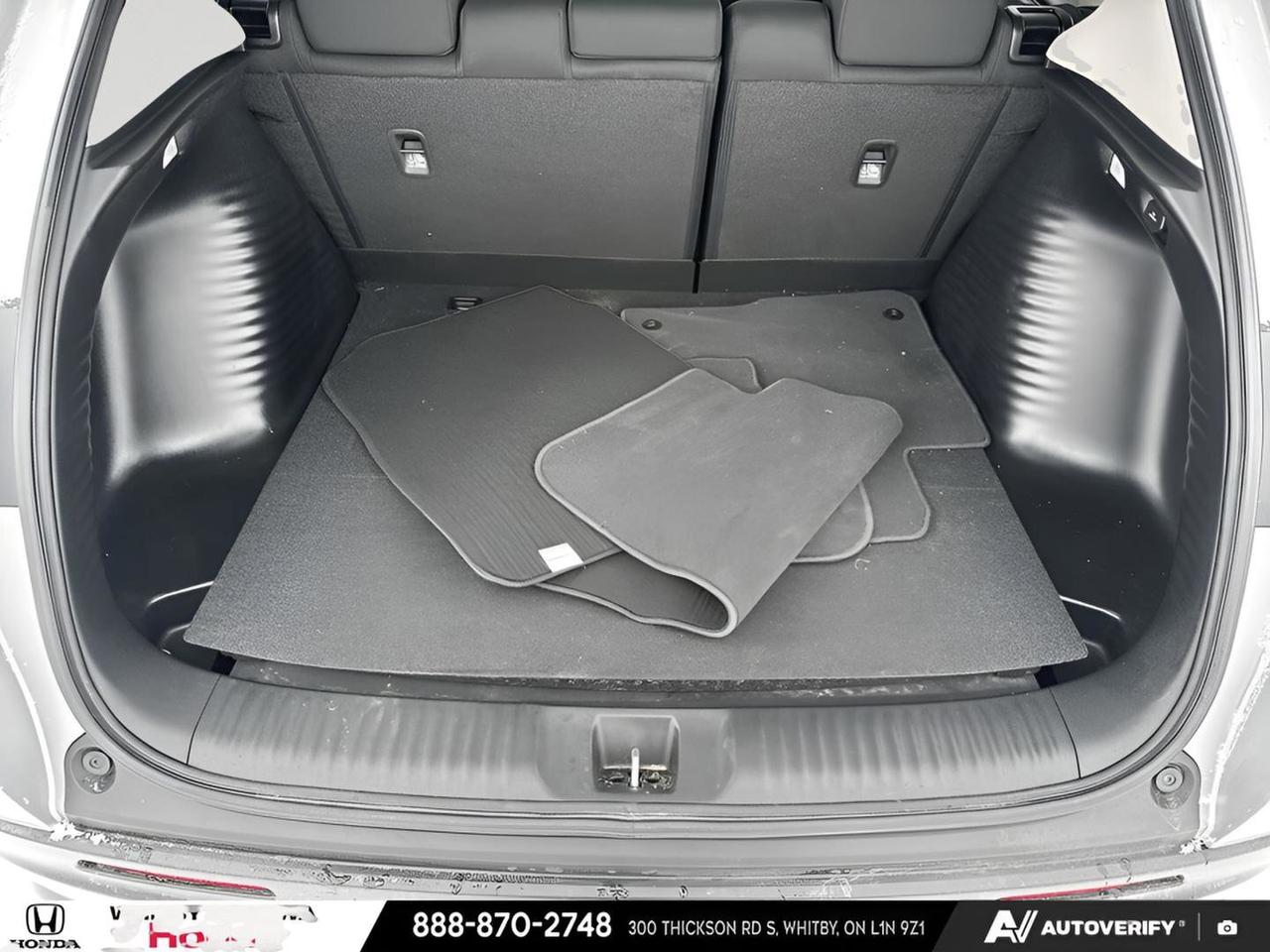 2025 Honda HR-V LX Photo