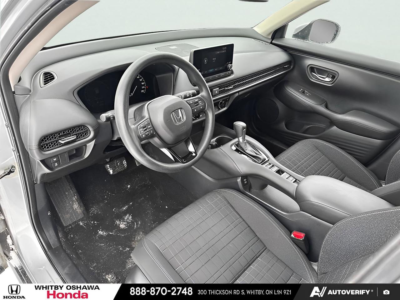 2025 Honda HR-V LX Photo