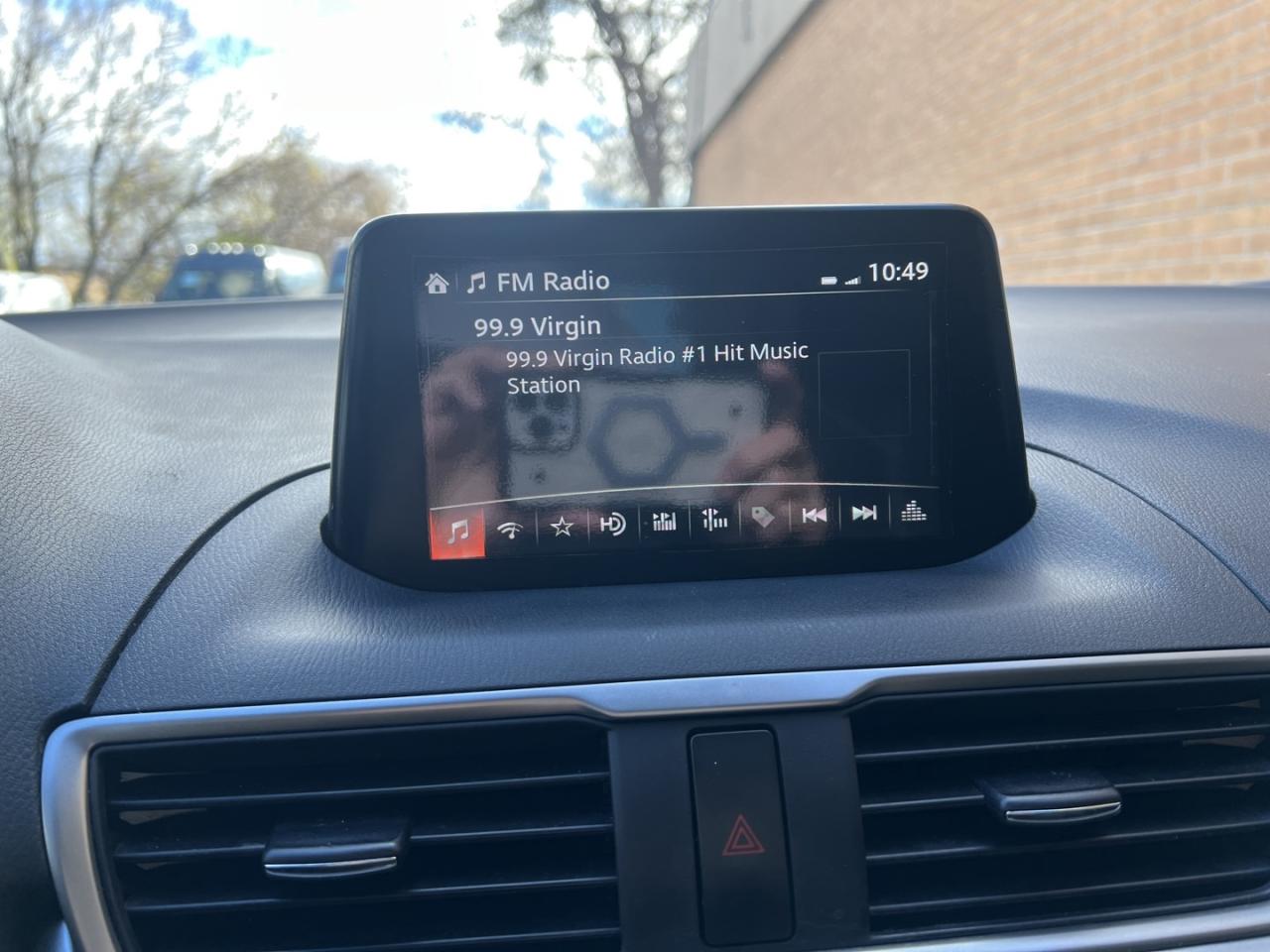 2018 Mazda MAZDA3 GS Pearl White Htd Steering   Htd Seats   Push Sta Photo