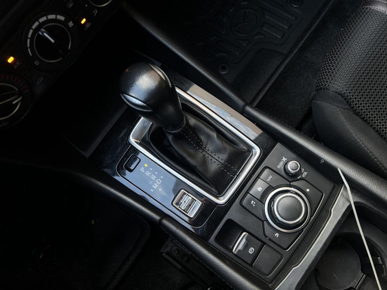 2018 Mazda MAZDA3 GS Pearl White Htd Steering   Htd Seats   Push Sta Photo