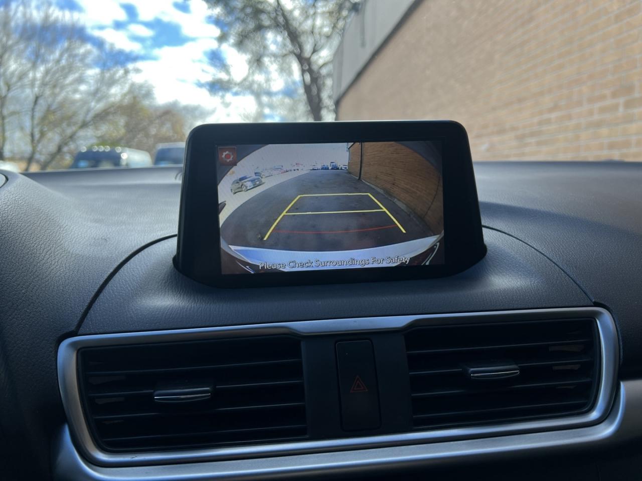 2018 Mazda MAZDA3 GS Pearl White Htd Steering   Htd Seats   Push Sta Photo