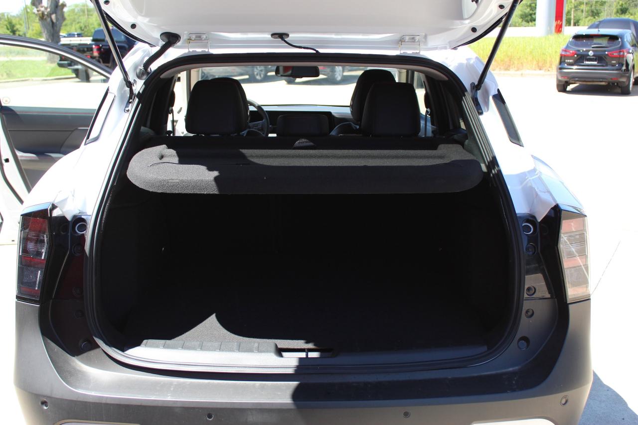 2025 Nissan Kicks ONLY 3700 KILO WOW/ SR PKG/ LEATHER / PANO ROOF / Photo