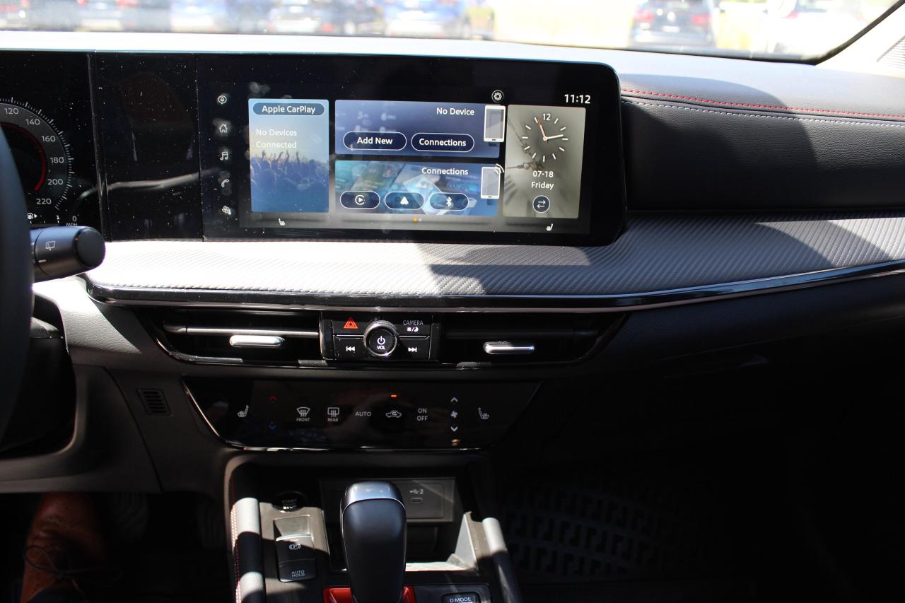 2025 Nissan Kicks ONLY 3700 KILO WOW/ SR PKG/ LEATHER / PANO ROOF / Photo