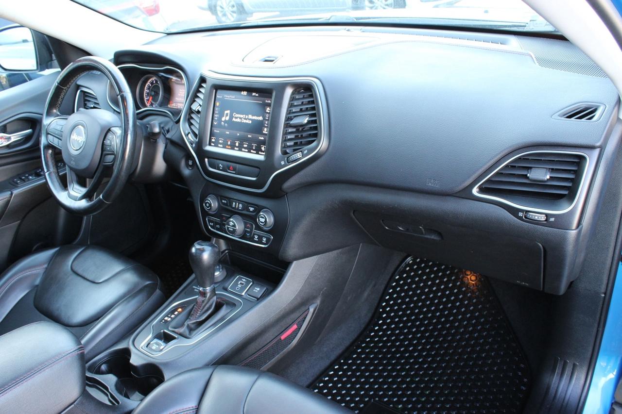 2019 Jeep Cherokee Trailhawk 4WD   No Accident   Moonroof Photo