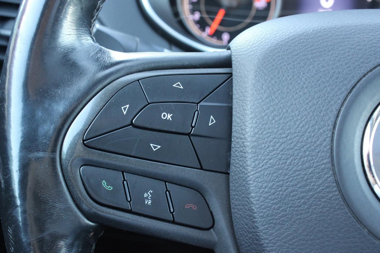 2019 Jeep Cherokee Trailhawk 4WD   No Accident   Moonroof Photo