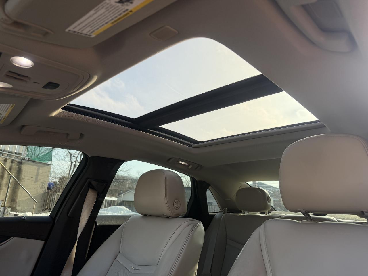 2016 Cadillac XTS ONE OWNER !!  117886 KMS  !! CAR FAX CLN ! LOADED Photo