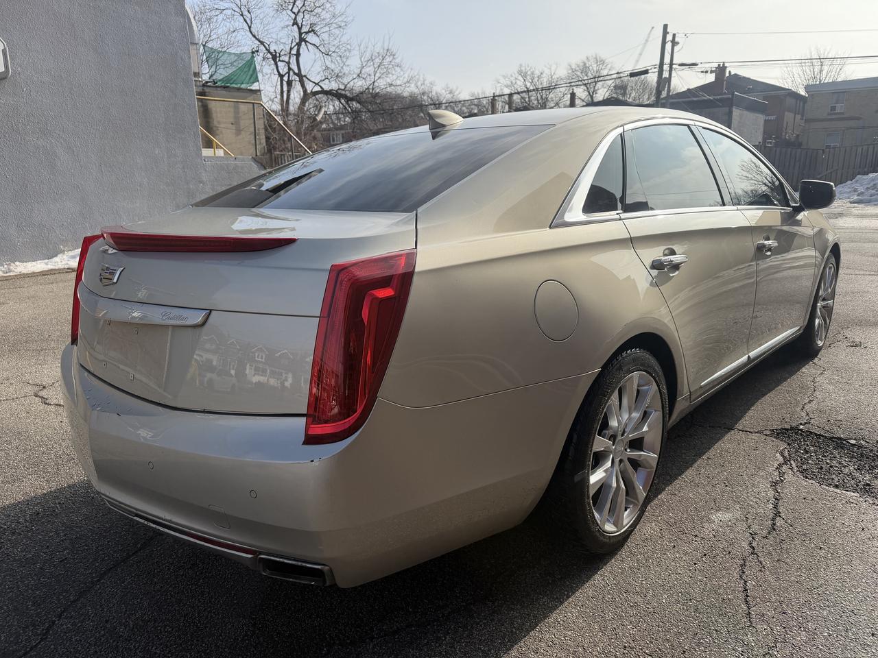 2016 Cadillac XTS ONE OWNER !!  117886 KMS  !! CAR FAX CLN ! LOADED Photo