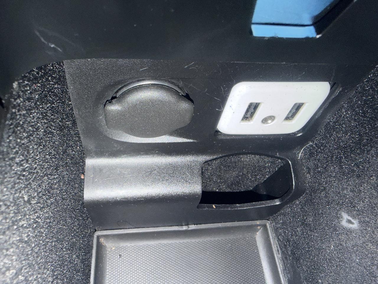 2016 Cadillac XTS ONE OWNER !!  117886 KMS  !! CAR FAX CLN ! LOADED Photo