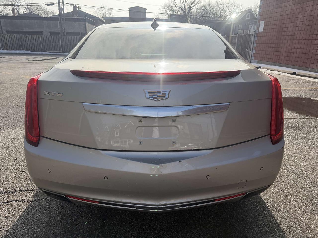 2016 Cadillac XTS ONE OWNER !!  117886 KMS  !! CAR FAX CLN ! LOADED Photo
