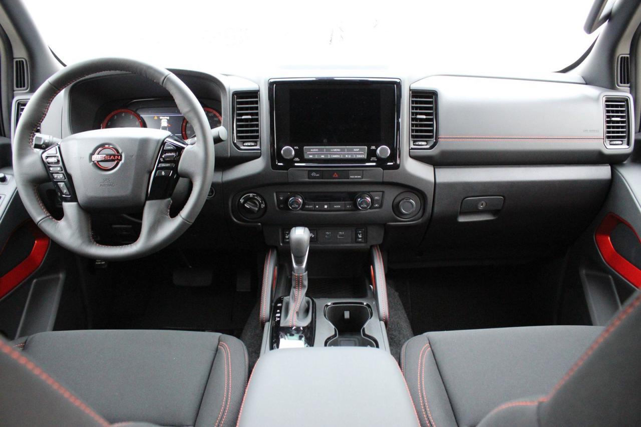 2024 Nissan Frontier PRO-4X / ONLY 6523 KILO WOW  / WIRELESS CARPLAY / Photo