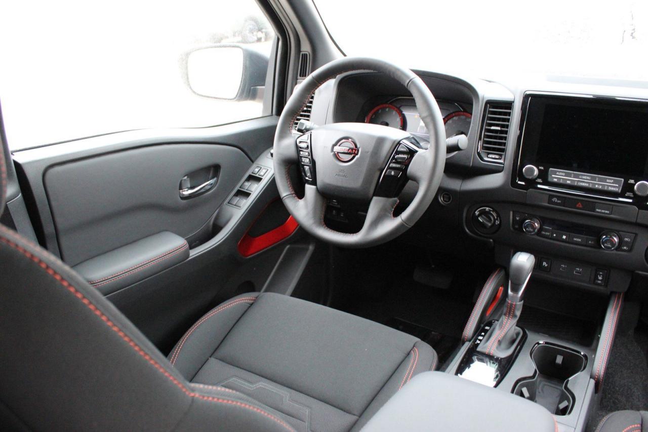 2024 Nissan Frontier PRO-4X / ONLY 6523 KILO WOW  / WIRELESS CARPLAY / Photo