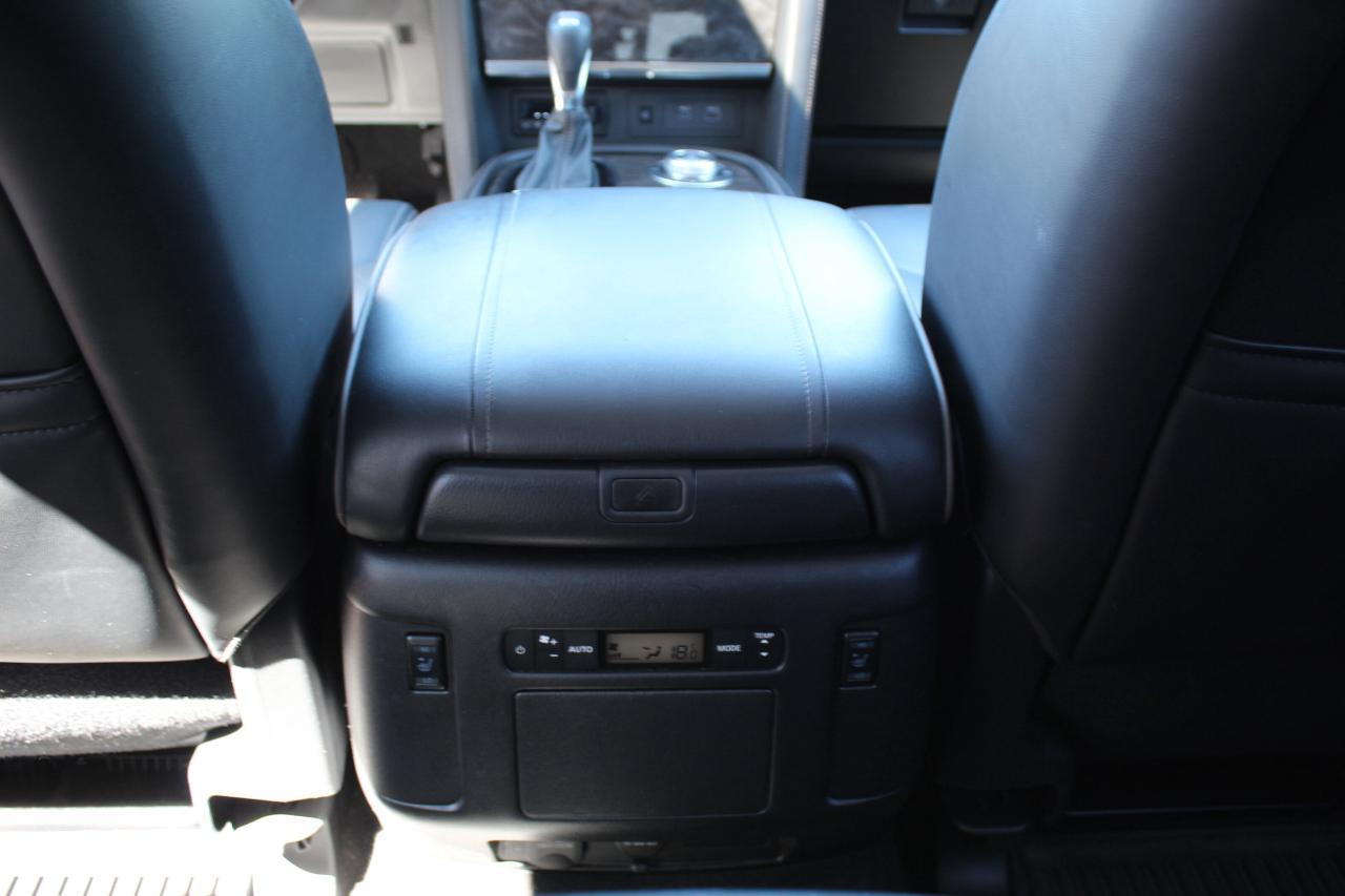 2021 Nissan Armada Platinum / COOLING SEATS / HEAD UP DISP / CAPTAIN Photo