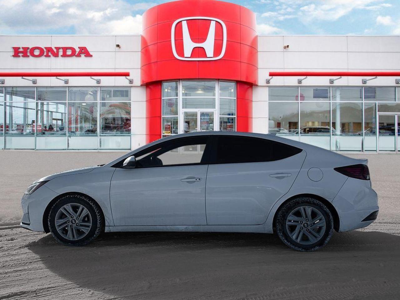 2020 Hyundai Elantra Preferred Photo2