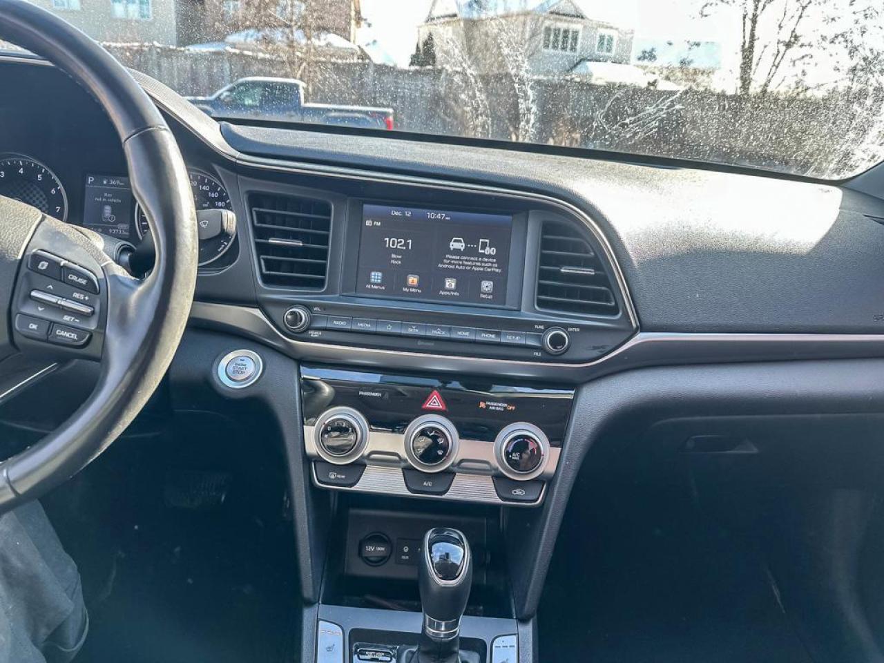 2020 Hyundai Elantra Preferred Photo