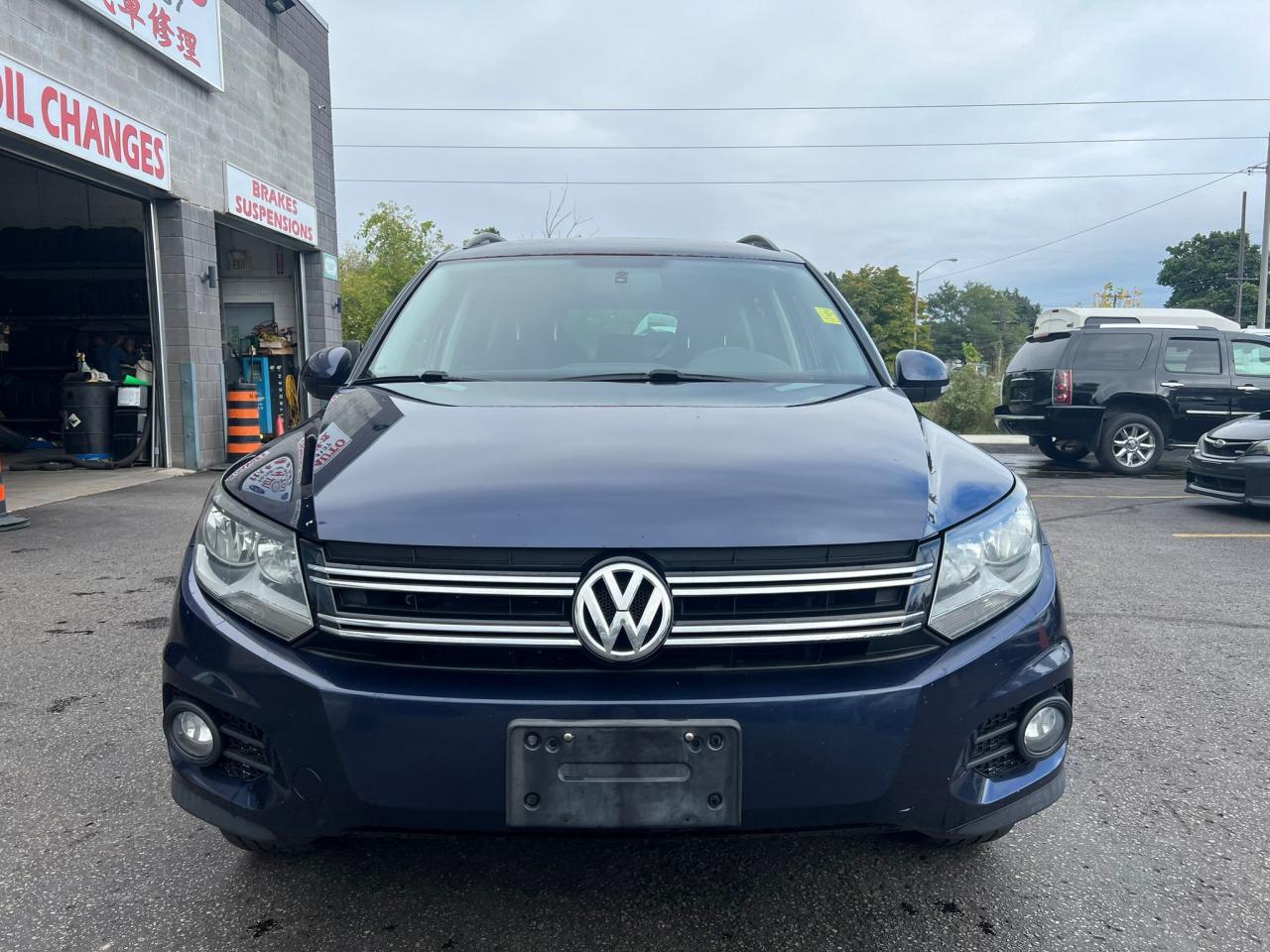 2014 Volkswagen Tiguan 4MOTION 4dr Auto Trendline Photo