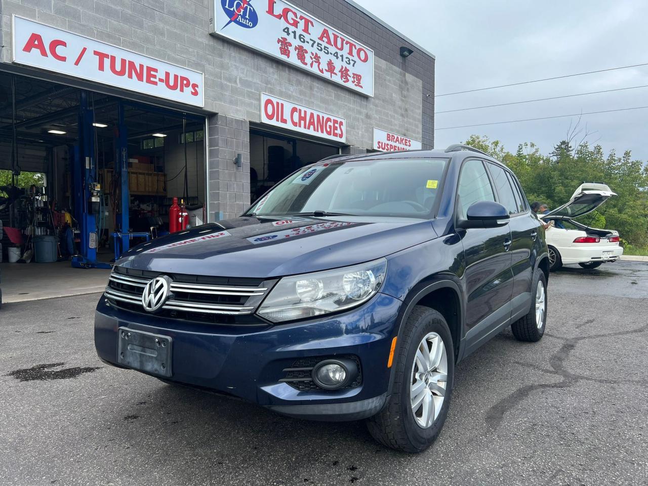 2014 Volkswagen Tiguan 4MOTION 4dr Auto Trendline Photo