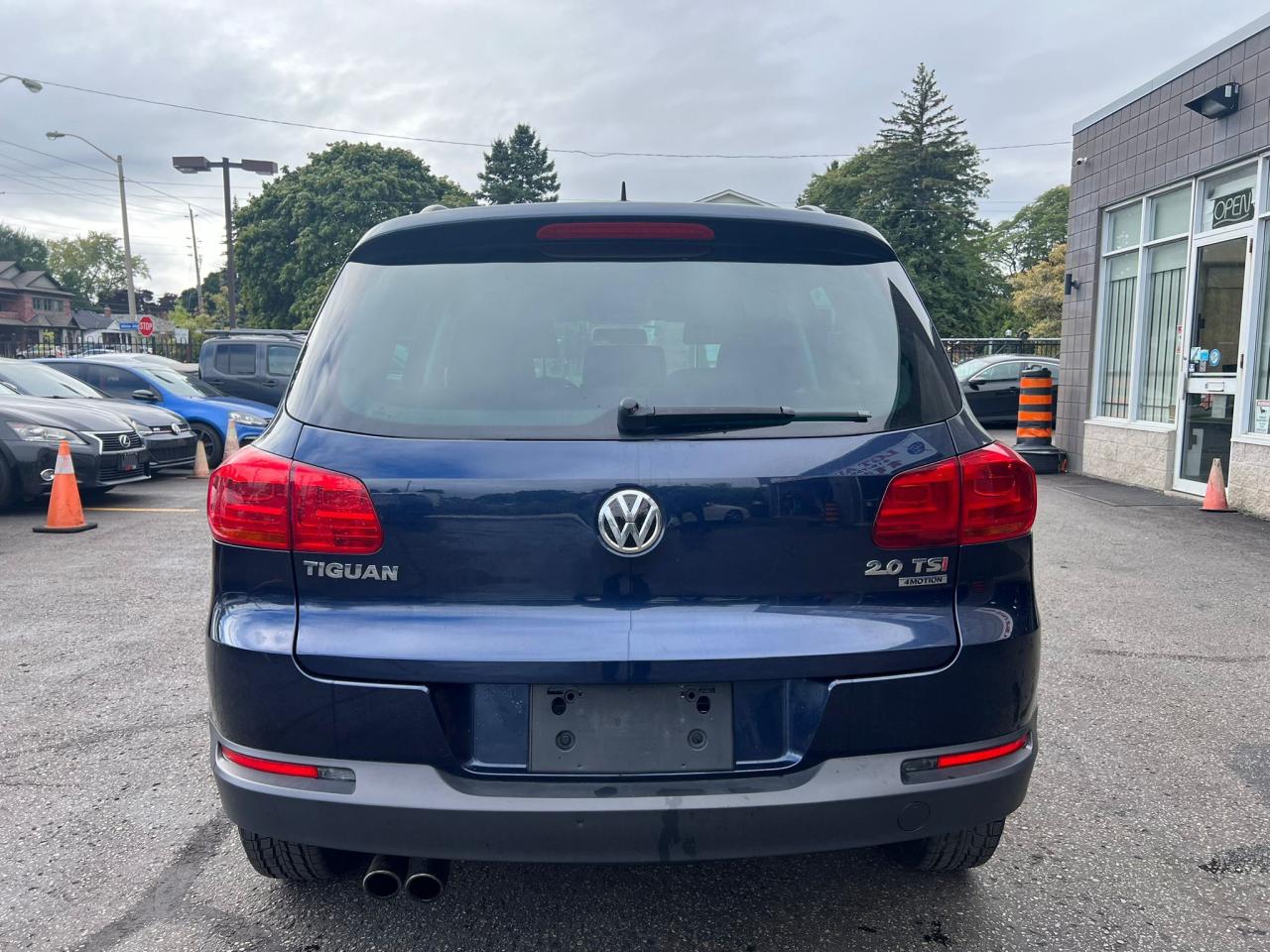 2014 Volkswagen Tiguan 4MOTION 4dr Auto Trendline Photo