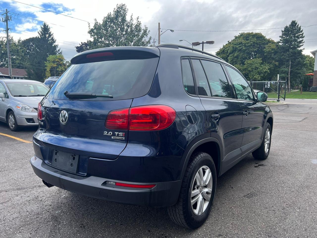 2014 Volkswagen Tiguan 4MOTION 4dr Auto Trendline Photo4