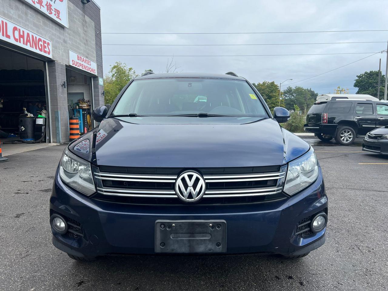 2014 Volkswagen Tiguan 4MOTION 4dr Auto Trendline Photo