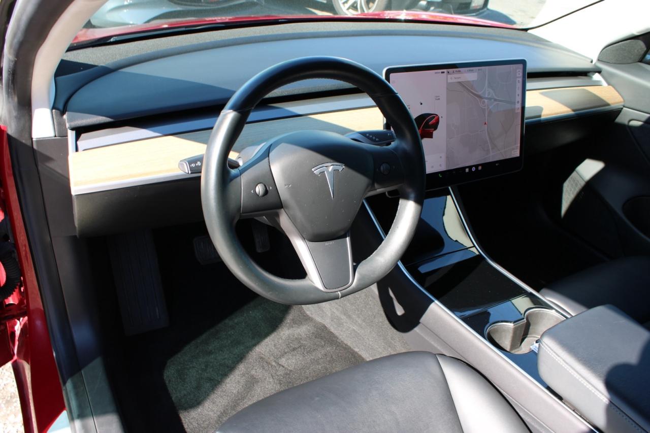 2019 Tesla Model 3 SR+ Panoramic Sunroof $78/Weekly Certified Photo