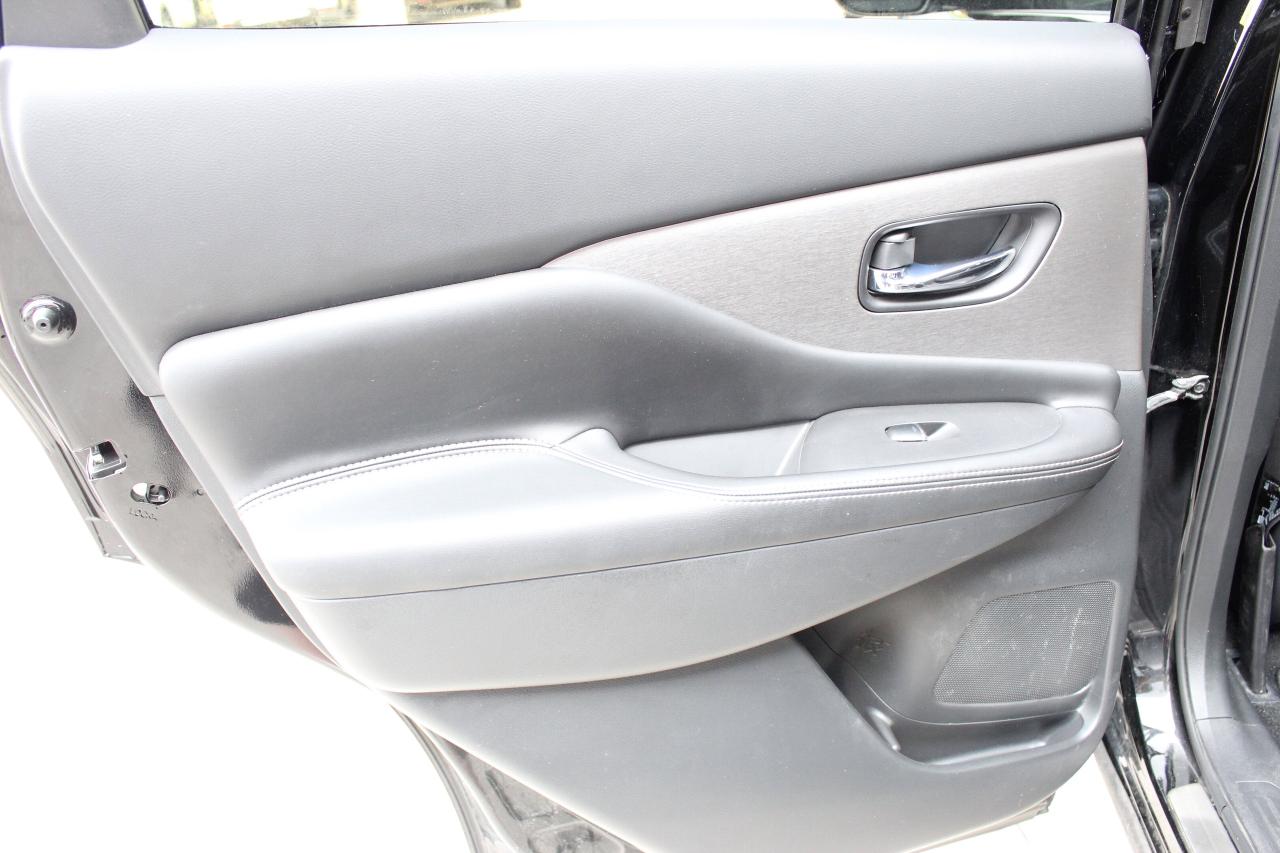 2021 Nissan Murano MIDNIGHT EDITION/ POWER LIFTGATE/ BUG DEFLECTOR/ T Photo