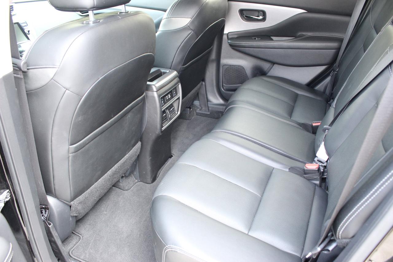 2021 Nissan Murano Midnight Edition, AWD, Leather, Sunroof, Service H Photo