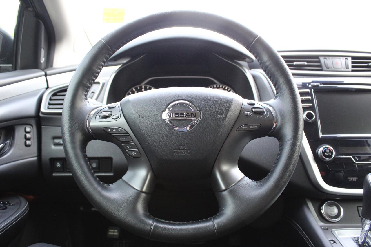 2021 Nissan Murano Midnight Edition, AWD, Leather, Sunroof, Service H Photo