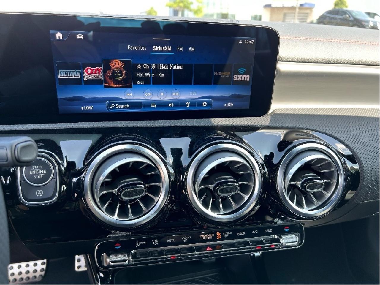 2025 Mercedes-Benz CLA 250 4MATIC Photo