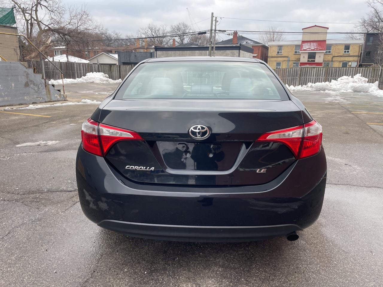 2014 Toyota Corolla LE /  4 DR AUTO /  ONE OWNER / YES ONLY 59005 !!! Photo