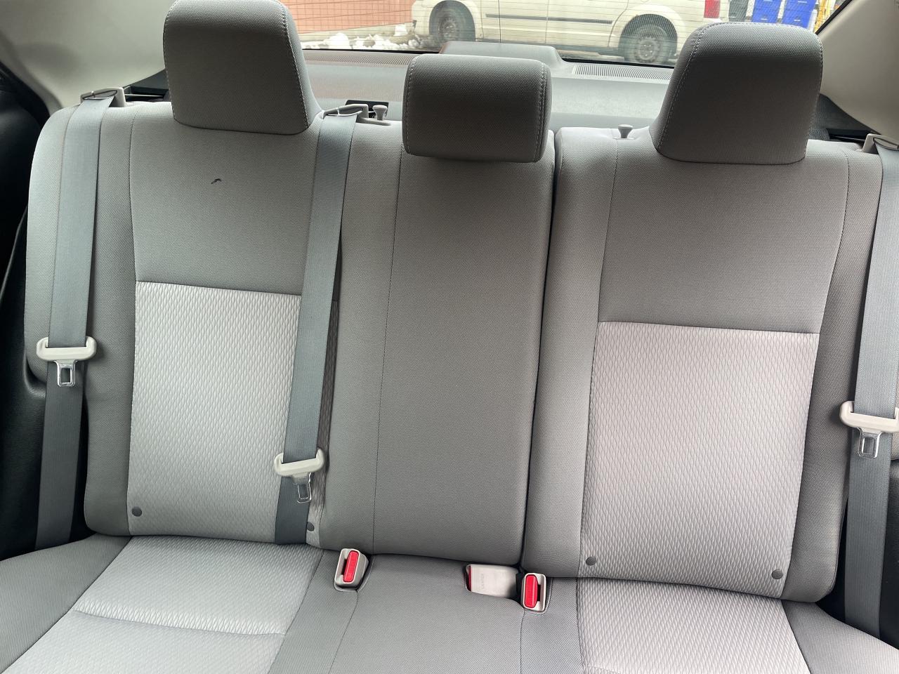 2014 Toyota Corolla LE /  4 DR AUTO /  ONE OWNER / YES ONLY 59005 !!! Photo