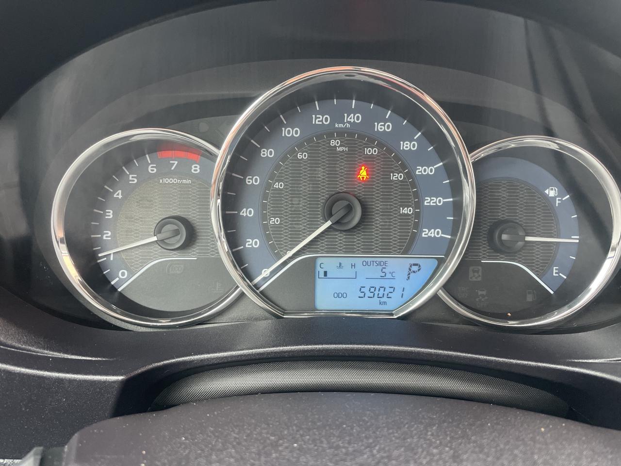 2014 Toyota Corolla LE /  4 DR AUTO /  ONE OWNER / YES ONLY 59005 !!! Photo