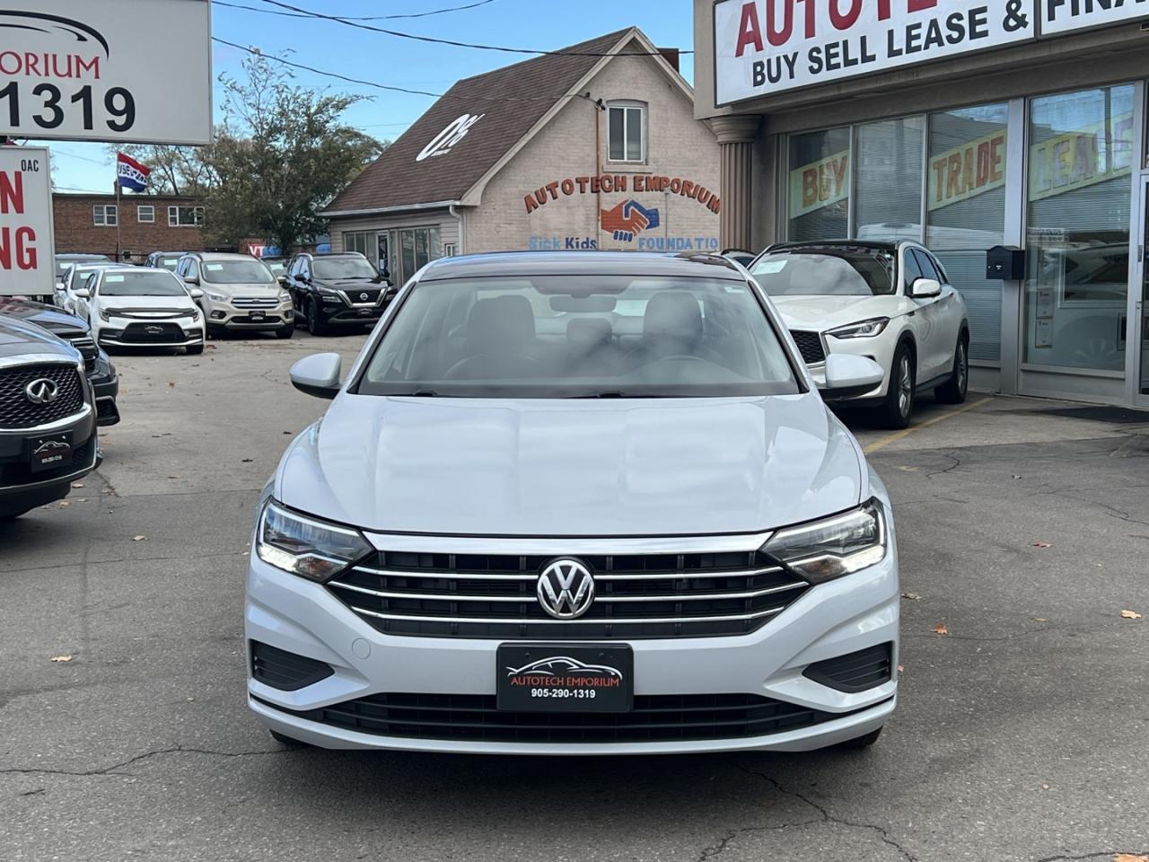 2019 Volkswagen Jetta Highline Pearl White  Leather   Sunroof   Htd Seat Photo4