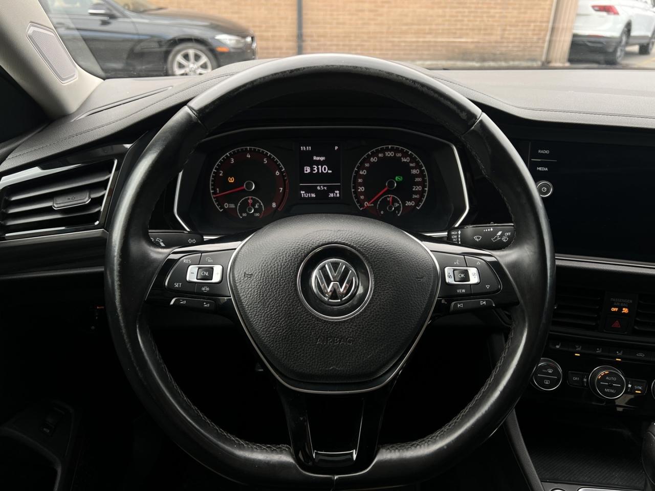 2019 Volkswagen Jetta Highline Pearl White  Leather   Sunroof   Htd Seat Photo